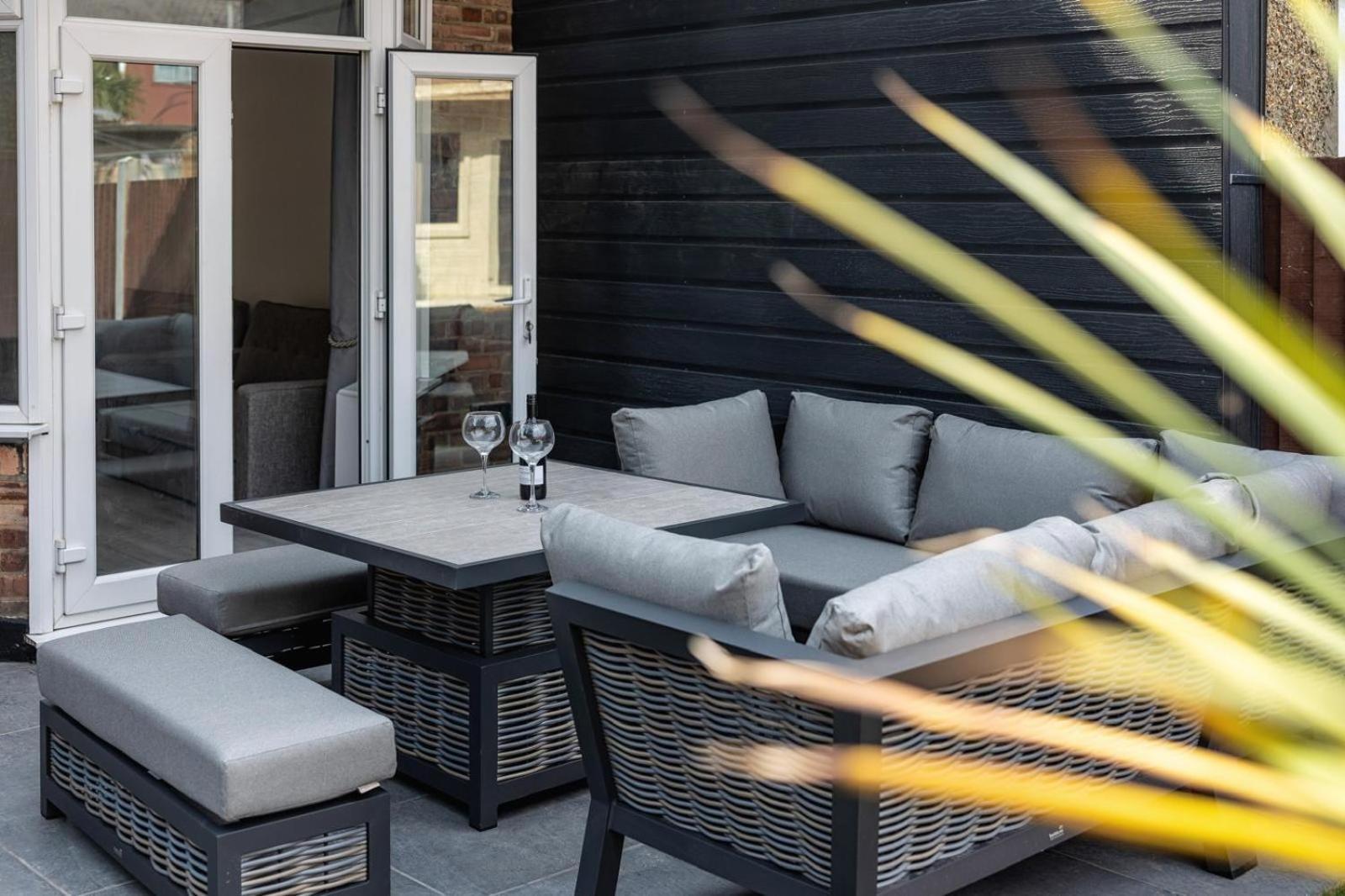 Modern Home With Driveway Parking For 2 Vehicles, Near Tottenham Hotspur Stadium, White Hart Lane Train Station Londres Extérieur photo