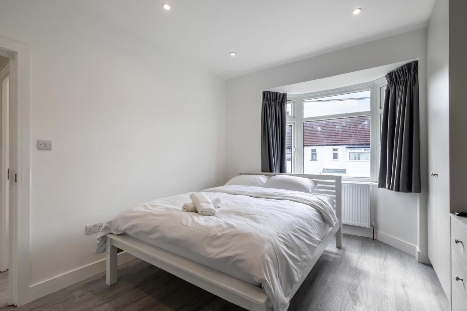 Modern Home With Driveway Parking For 2 Vehicles, Near Tottenham Hotspur Stadium, White Hart Lane Train Station Londres Extérieur photo